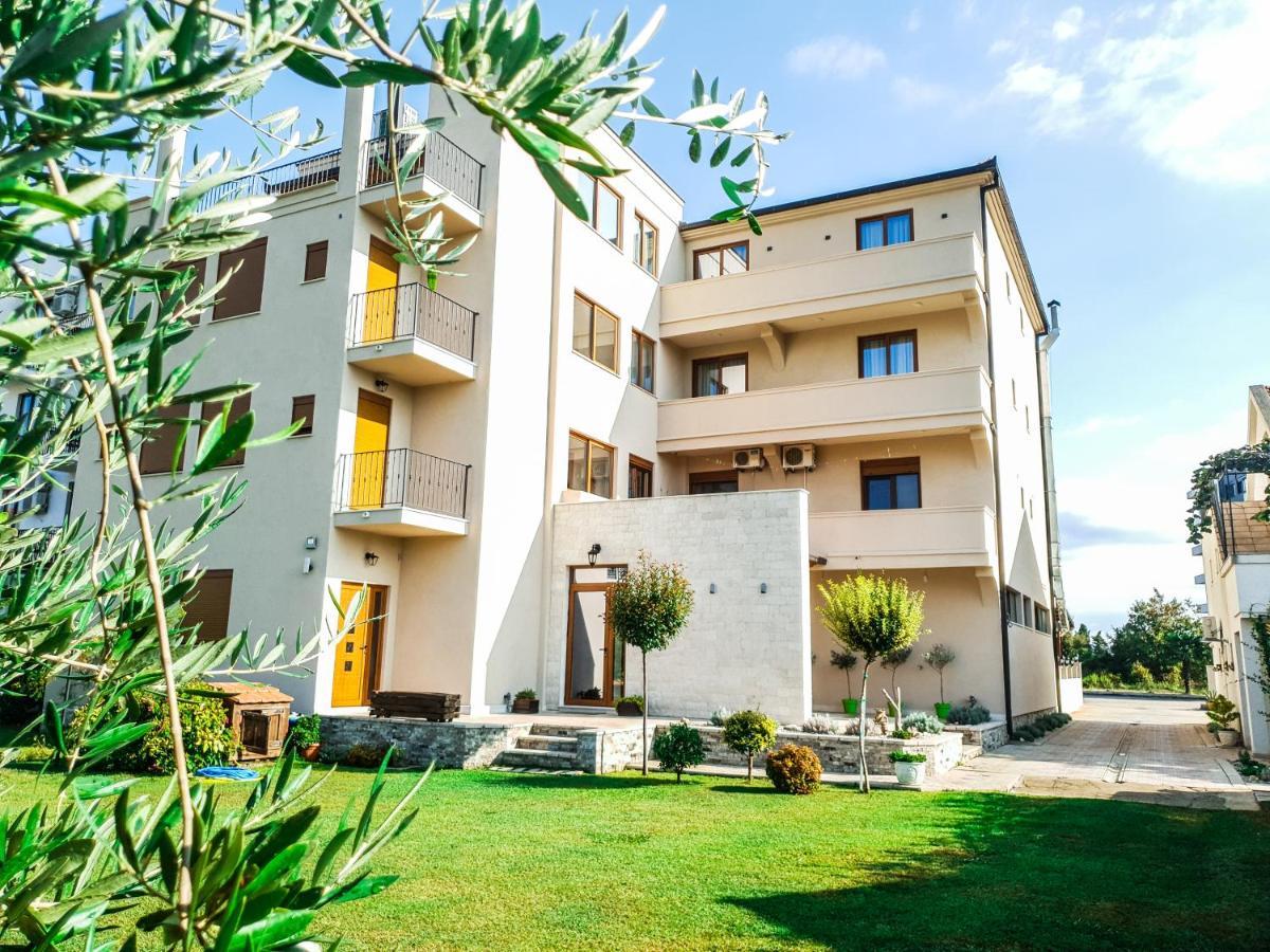 Lacasa Apartments & Restaurant Ulcinj Exterior foto