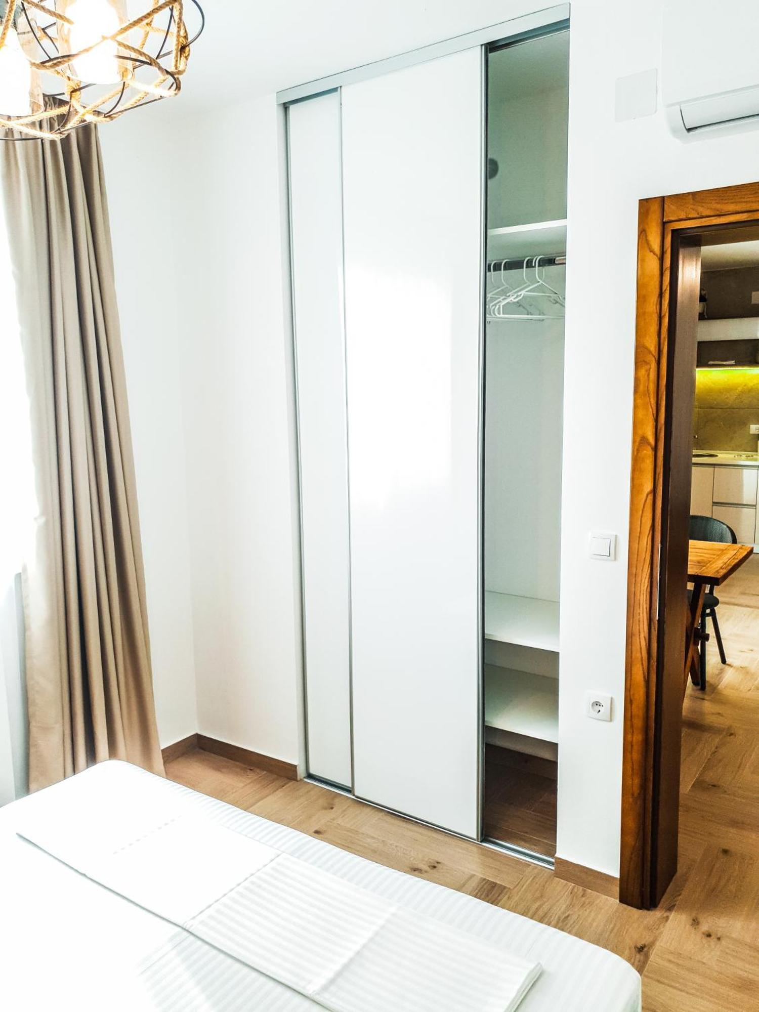 Lacasa Apartments & Restaurant Ulcinj Habitación foto