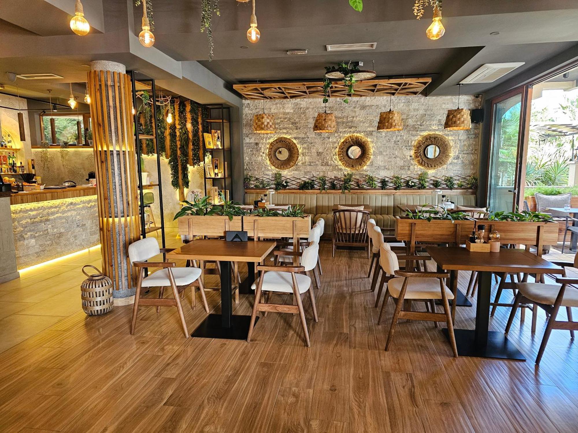 Lacasa Apartments & Restaurant Ulcinj Exterior foto